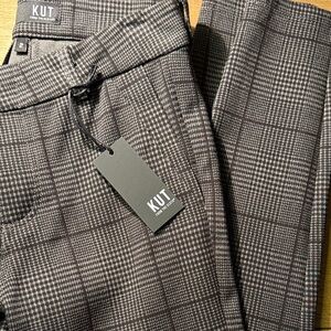 NWT Kut from the Kloth Mia Ankle Skinny Leg Size 2/26